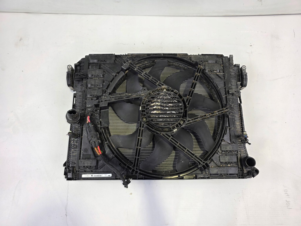 Ремень передний радиатор bmw ix i20 drive40 радар 8666817 Оригинал