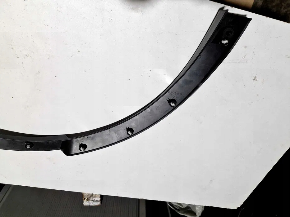 фото №5, Молдинг крыла задняя правый jaguar f-pace