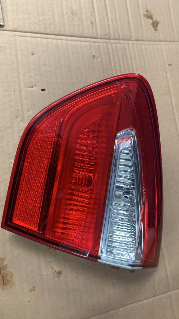 фото №1, Kia rio 2011- лампа задня права w кришка звичайна