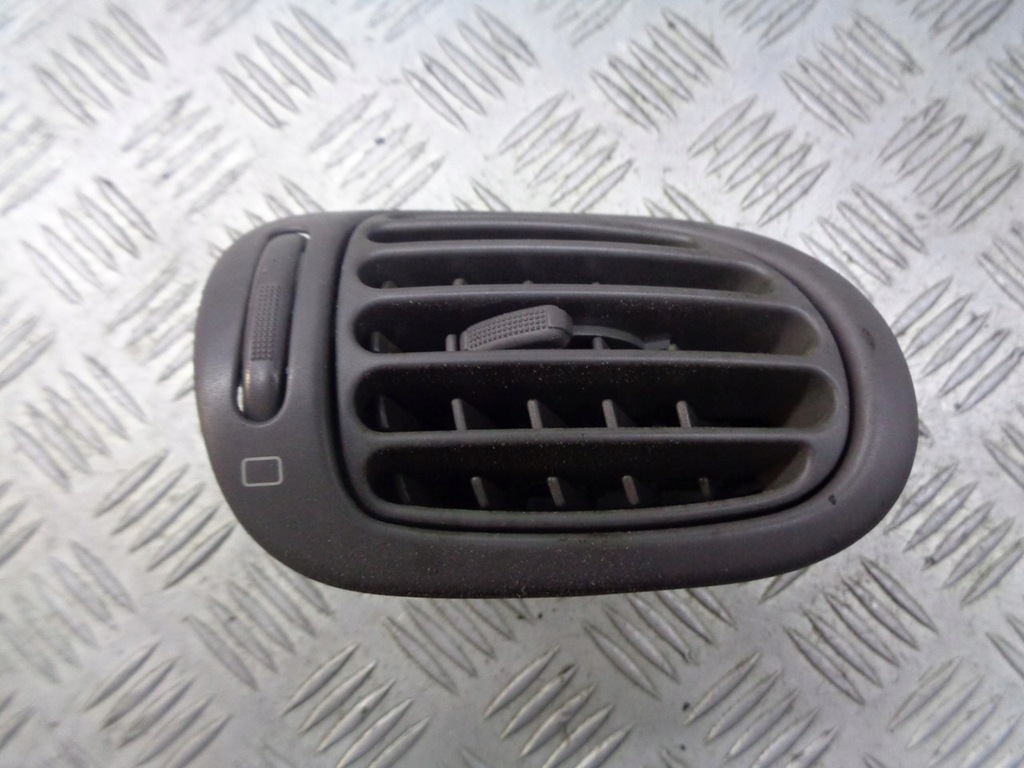 фото №1, Решётка обдув левая peugeot 206