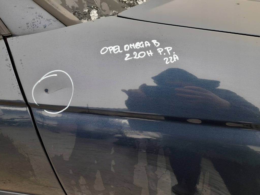 Opel omega b рестайлинг  крыло  правый  перед передний z20h Киев