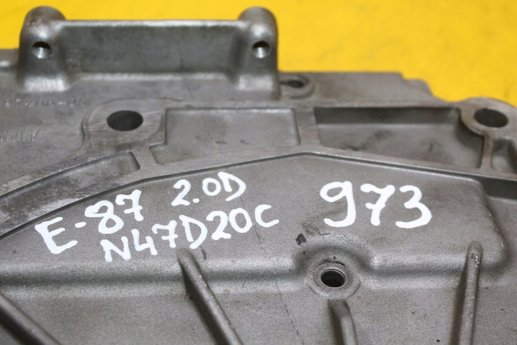 Купити Корпус кришка розподільного валу bmw e87 e81 e90 e83 2.0 d 7797488