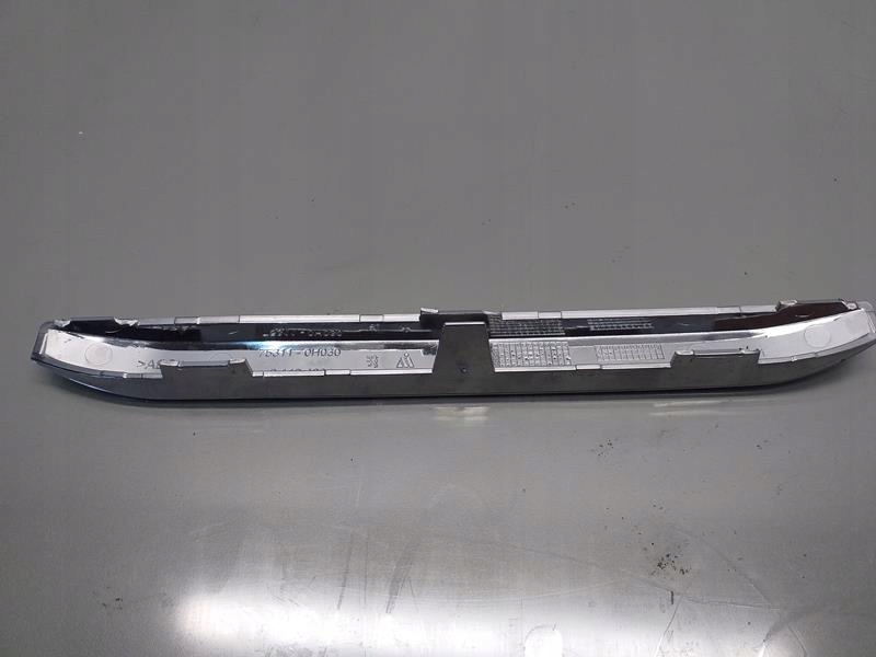 фото №3, Молдинг крышки задняя peugeot 108 gt