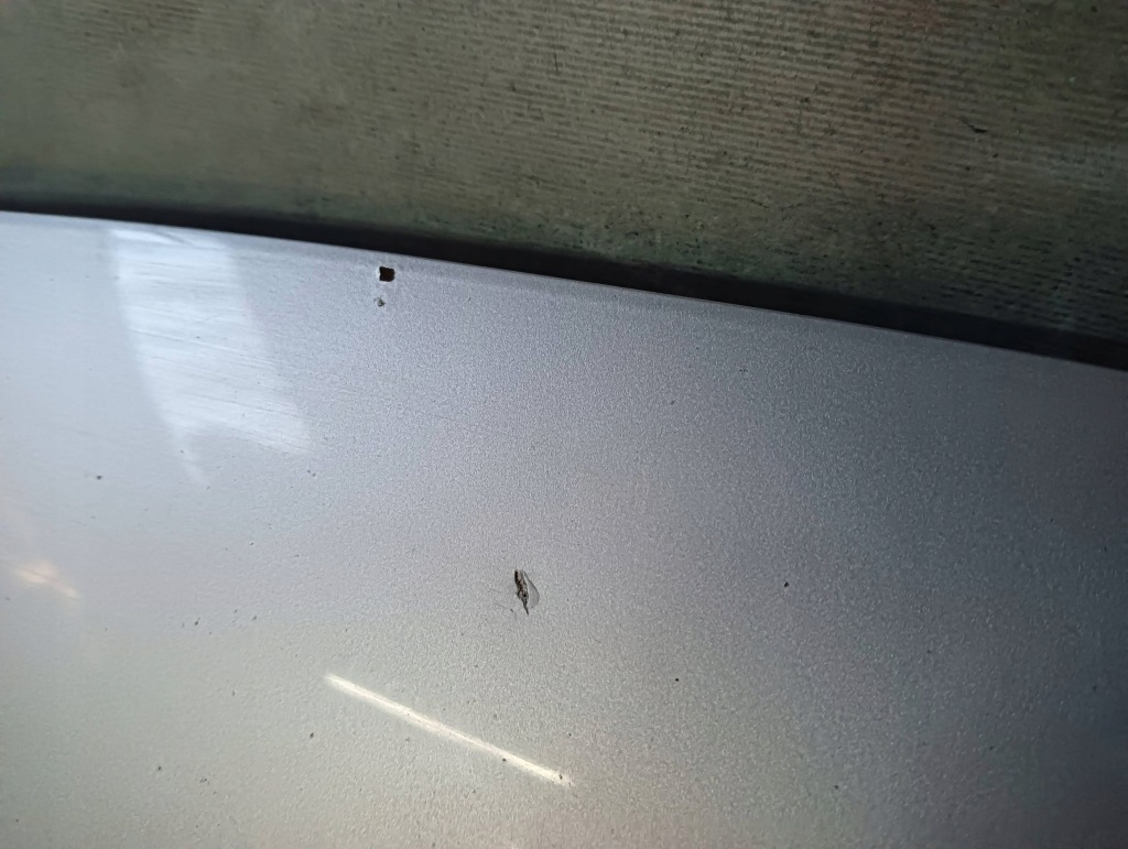 Капот кришка двигуна vw polo 5 v 6r la7w в Україні