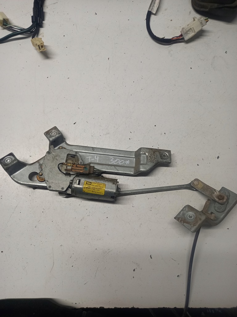 фото №1, Механізм двірники кришки лівий задня задній vw t4