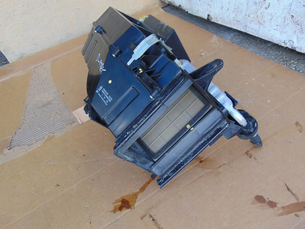 фото №4, Радіатор обігрівач водяна isuzu d-max 1 lift 3.0td europa