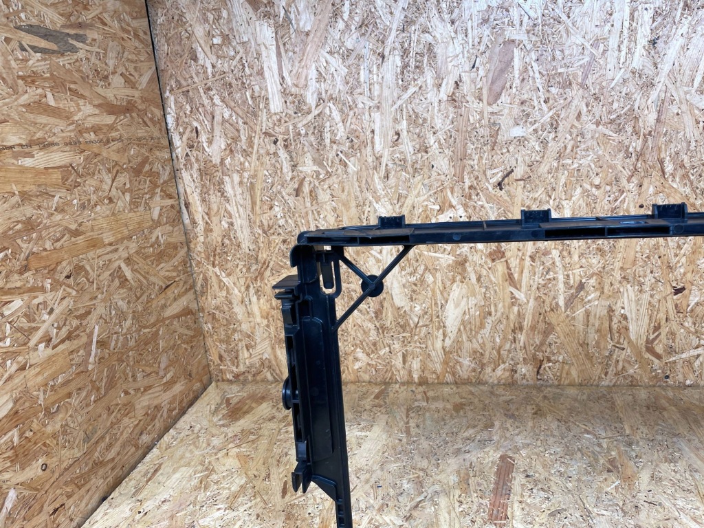 Рамка корпус повітропровід радіатора mercedes eqe v295 a0995047100 Зі Шроту