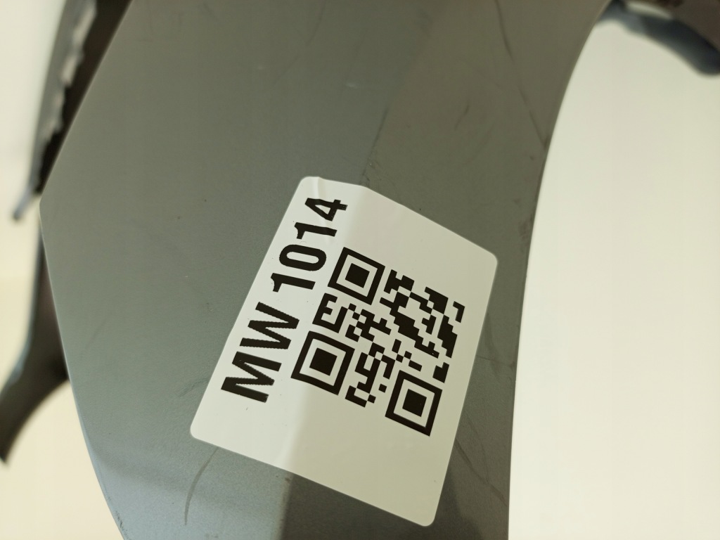 Tesla model 3 рестайлинг  highland 2023- бампер перед передний 1781565-28-a с Разборки