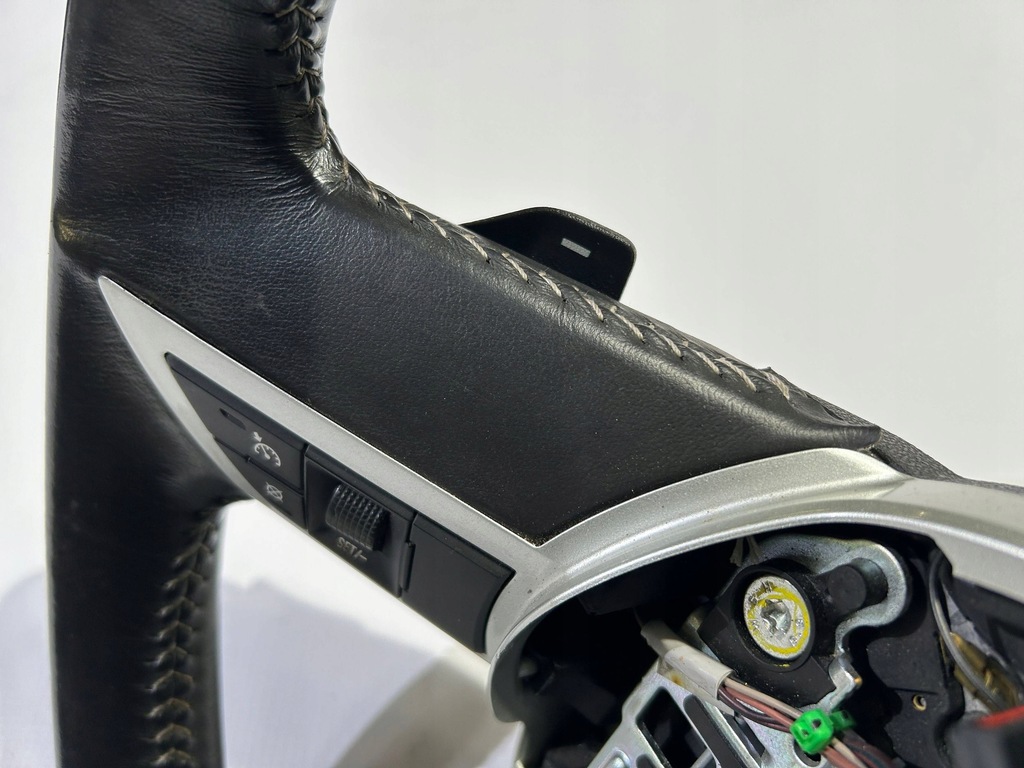 фото №10, Повітропровід шкіряний шкіра пелюстки перемикання chevrolet camaro 6.2 ss 2009r-