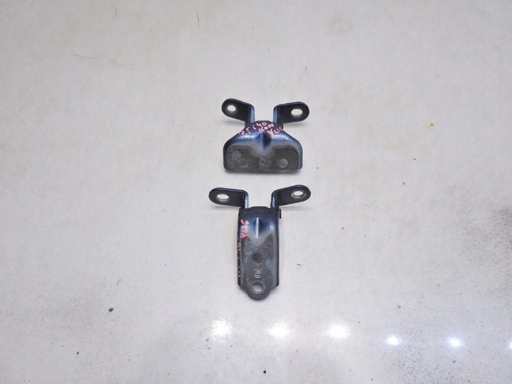 фото №3, Петлі двері правий задня yu6 i40 kombi