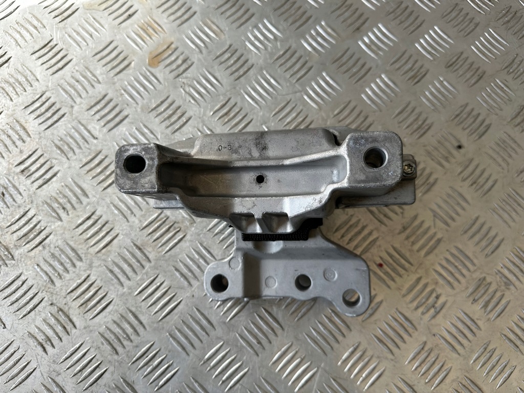 фото №8, Mitsubishi outlander iii 2.4 hybrid кронштейн подушка двигуна коробки передач