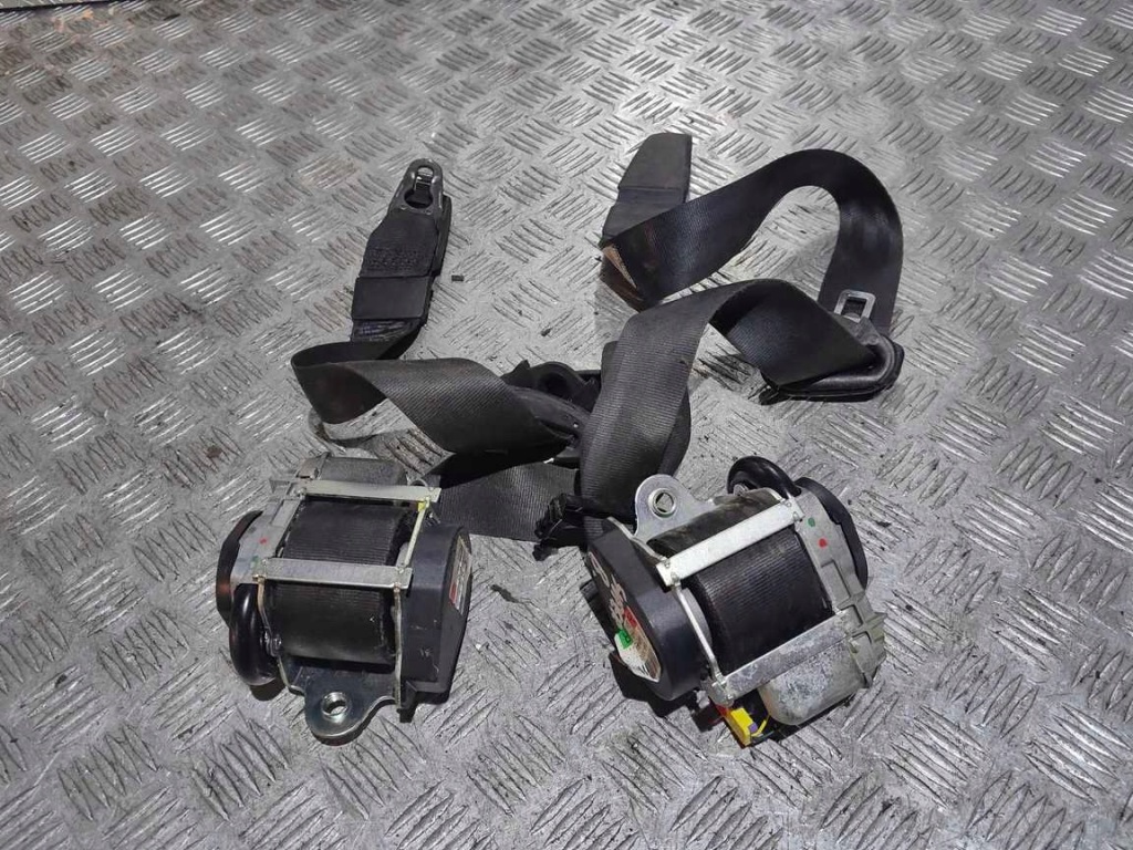 фото №1, Skoda superb ii - pas безопасности правый перед