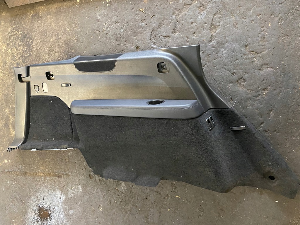 фото №1, Mercedes gls x166 обшивка багажника левый kompletny