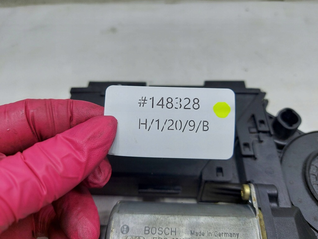 фото №9, Моторчик скло лівий перед 0130821765 audi a4 b6