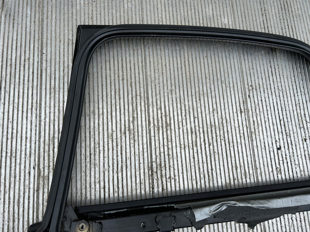 фото №9, Рамка прокладка стекло правый задняя audi a4 b6 sedan