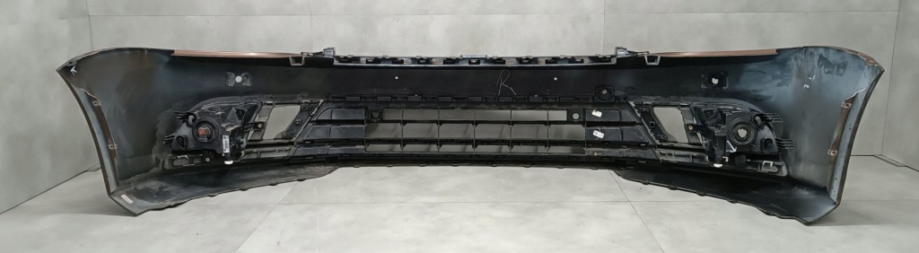 Бампер перед передній volkswagen vw jetta 6 vi 5c6 рестайлінг  15-18 / + протитуманні фари Зі Шроту