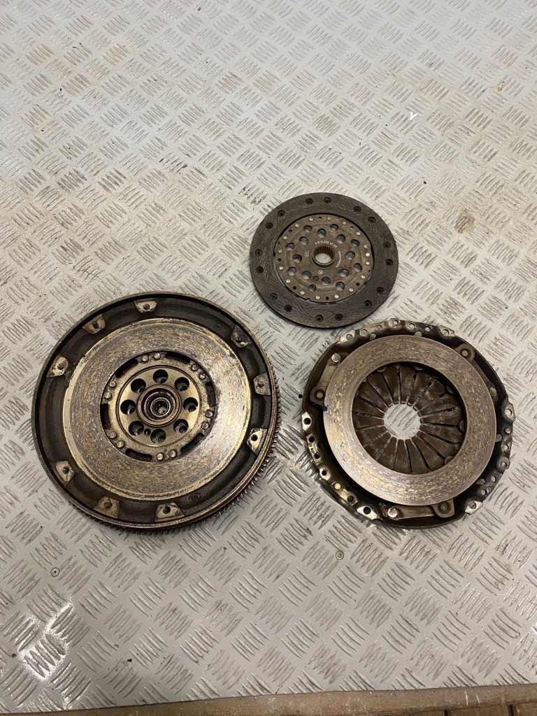 Купить Сцепление колесо двухмассовый диск прижим mercedes w124 2.0b 0062503504