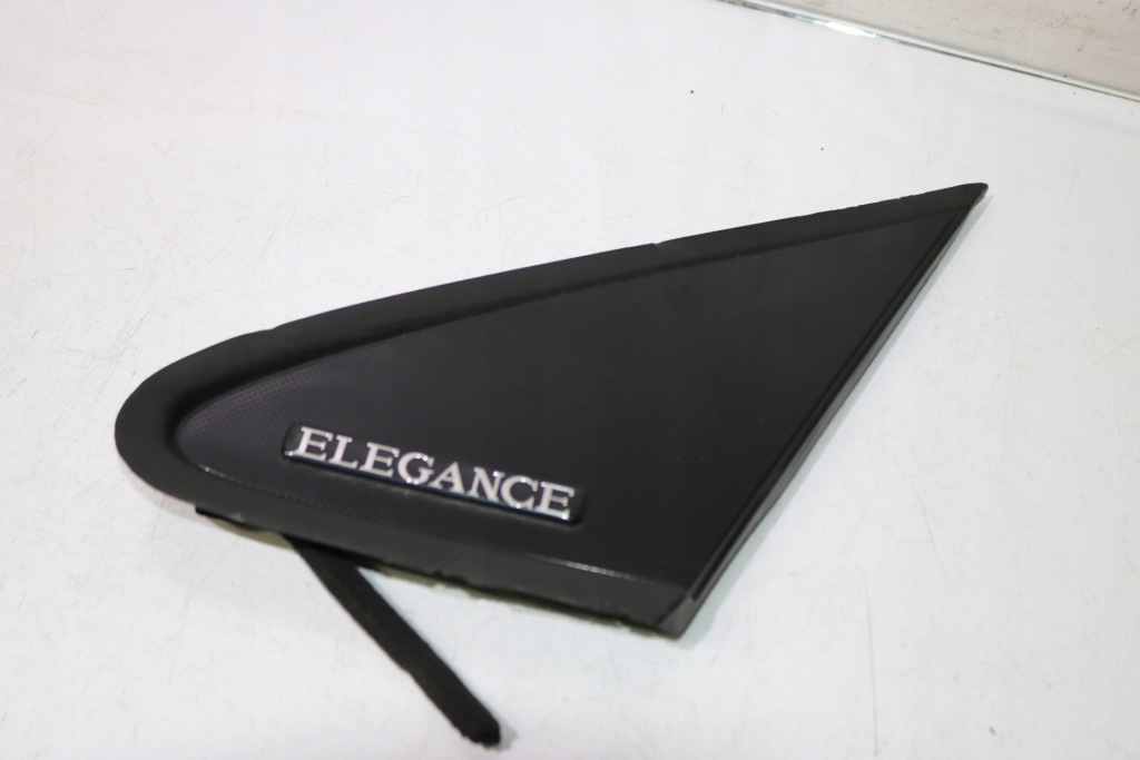 Купити Mercedes w116 скло трикутне лівий задній безбарвна