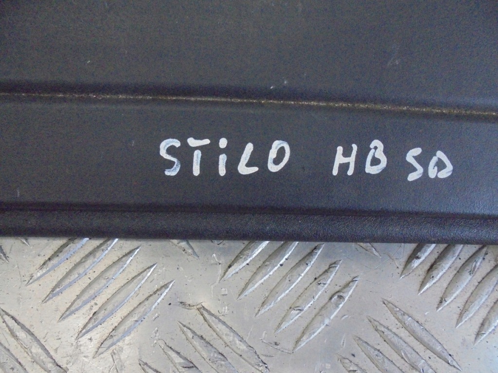 фото №3, Шторка багажника задняя fiat stilo hb 5d