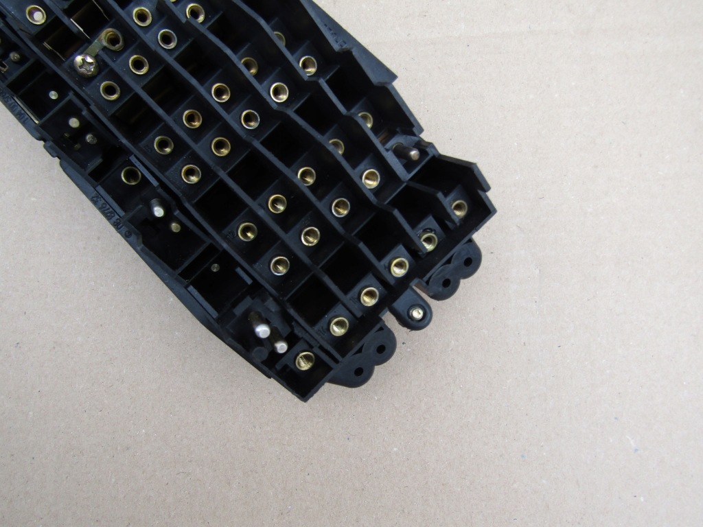 Купить 7 mercedes w124 коробка корпус предохранителей powiekszona