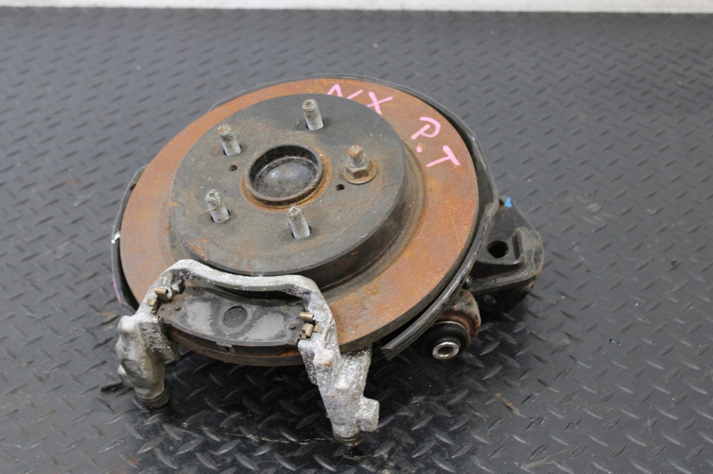 фото №1, Поворотный кулак правый задняя lexus nx 300h lift