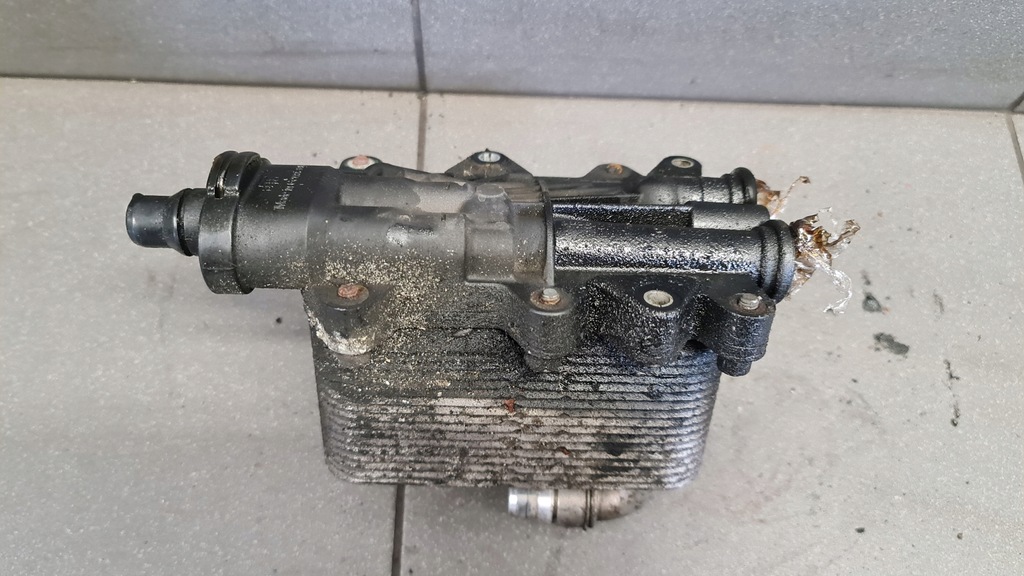 фото №5, Радиатор масла bmw 7 e65 lift 3.0d 7800479