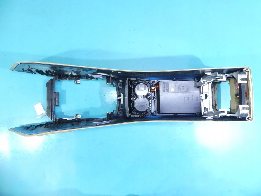 фото №16, Підлокітник тунель середній audi a6 c7 4g0864981g