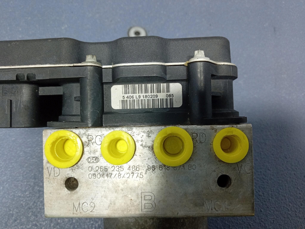 Купить Peugeot 807 citroen c8 2.0 16v насос abs 9661887180 1401259580