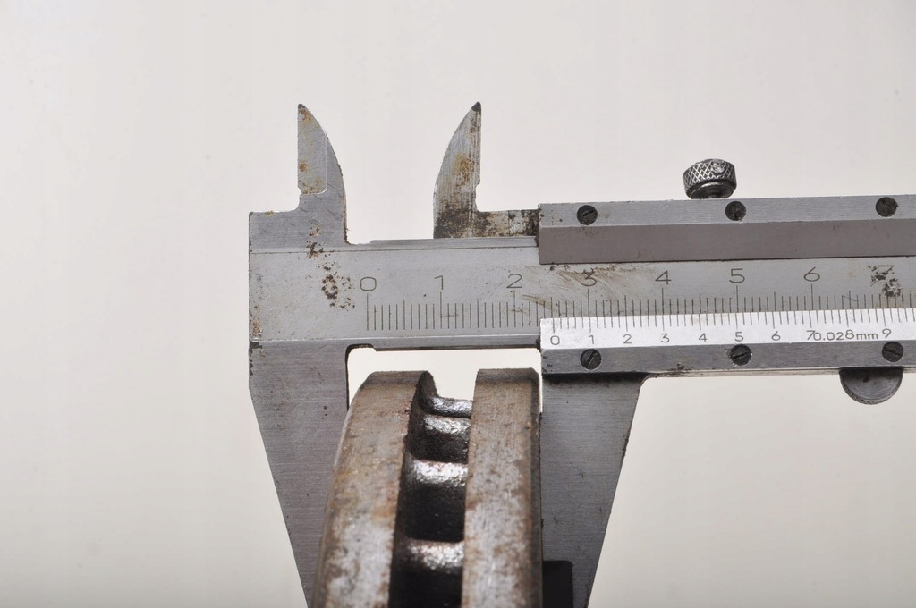 фото №8, Volvo s40 ii v50 1.8 16v тормозные диски тормозные перед комплект 208mm