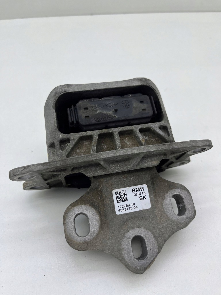 Купити Подушка кронштейн коробки передач bmw 1 f40 2020 6853453
