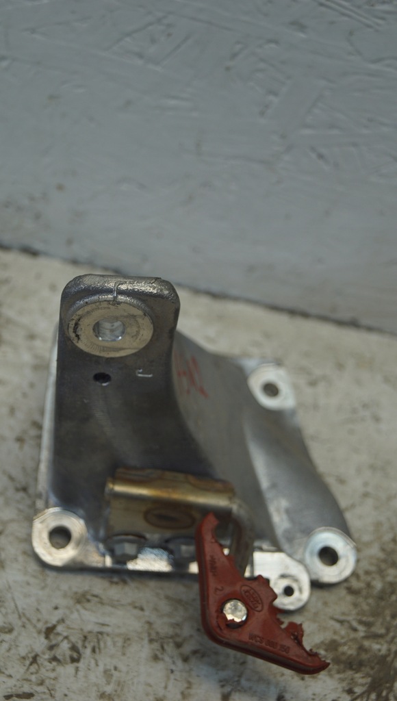 фото №5, Кронштейн правая aston martin db11 4.0 v8 jy53-7m124-ca