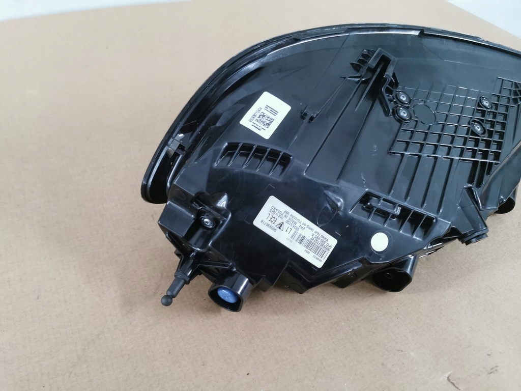 фото №7, Porsche boxster cayman 982 718 - лампа левый задняя 9p0945095b