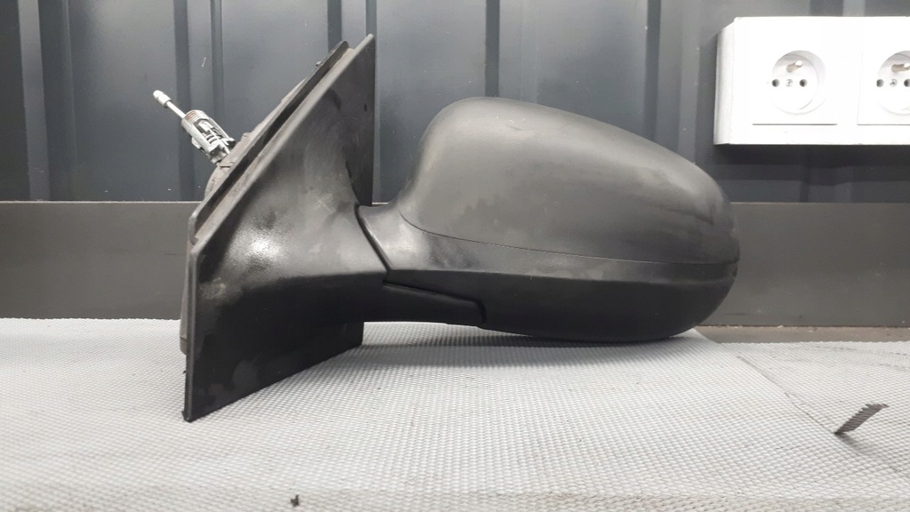 фото №1, Дзеркало ліва lancia ypsilon механічний чорні