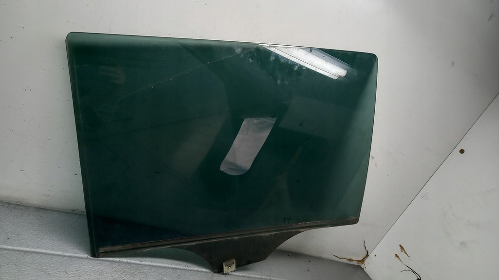 фото №1, Скло права задня mazda 5 06r van