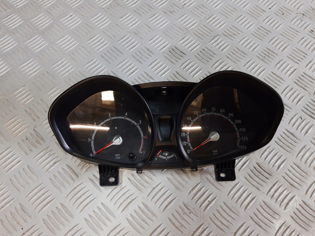 фото №1, Ford fiesta mk 7 счетчик приборы 1,25 uk