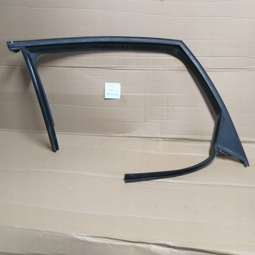 Mini r61 r 61 paceman обладнання дверей правих Ціна