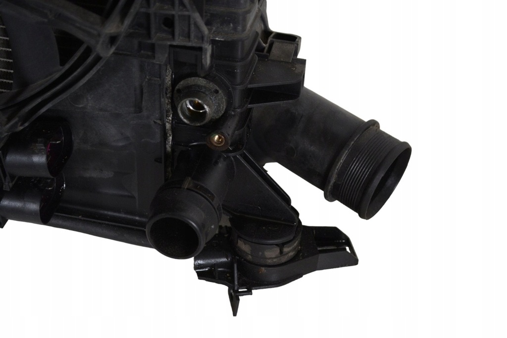 фото №4, Audi a4 радиатор с вентилятор 8k0260401ae allroad 8k 3.0 tdi 2012 rhd