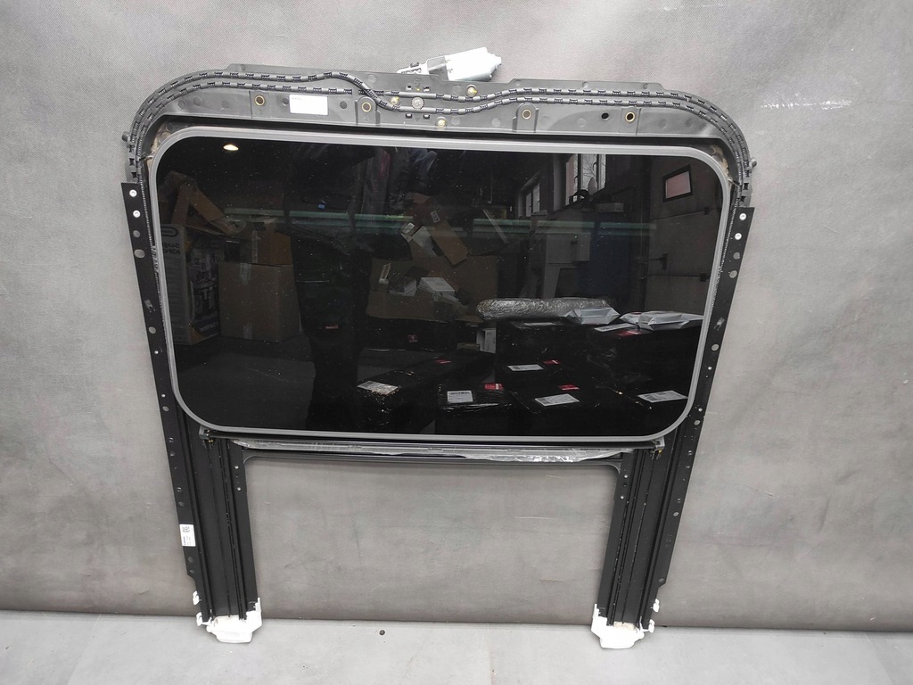 фото №1, Audi a5 8t люк 8t8959591