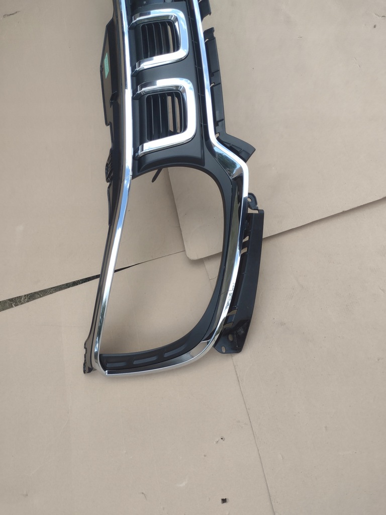 фото №2, Suzuki ignis 20r . решітка радіатора решітка радіатора idealny