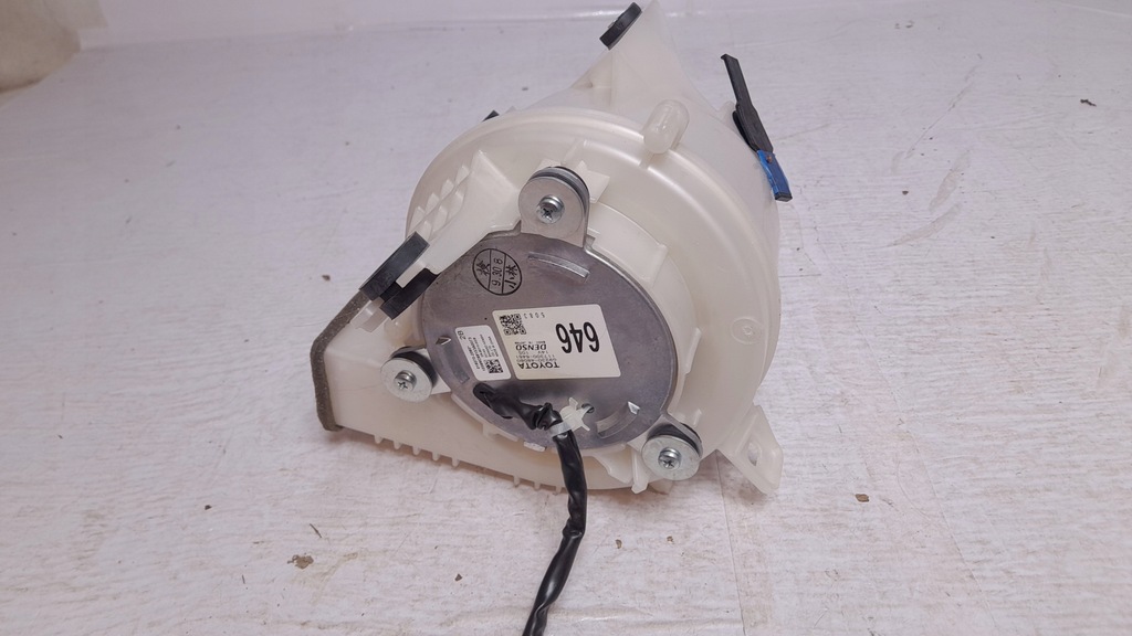 фото №9, Toyota rav4 15- вентилятор аккумулятора g9230-48070 usa