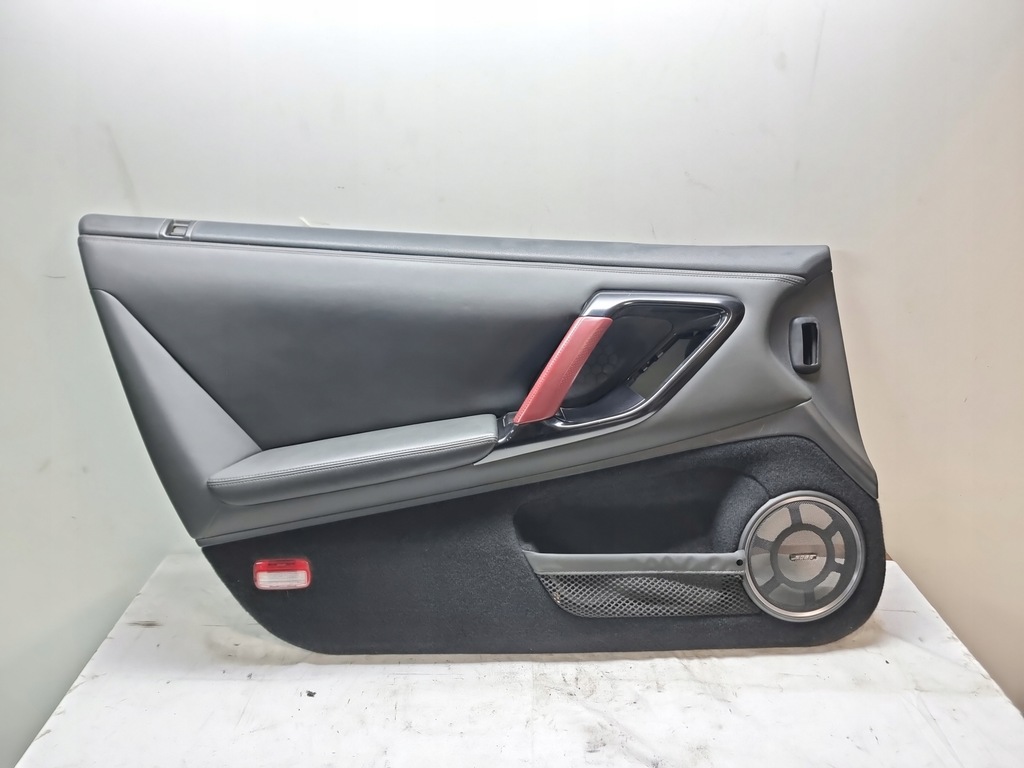 фото №1, Nissan gtr gt-r r35 обшивка дверь левый перед