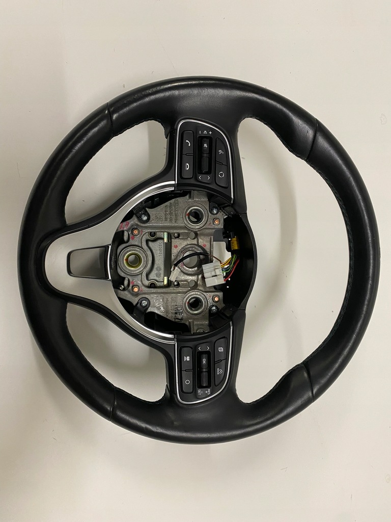 фото №5, Kia niro ev воздуховод кожа łopaty подогрев