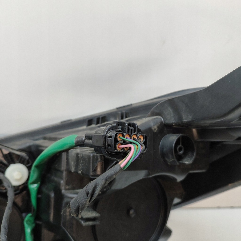 фото №7, Nissan leaf ii ze1 2019 правая сторона лампа передняя