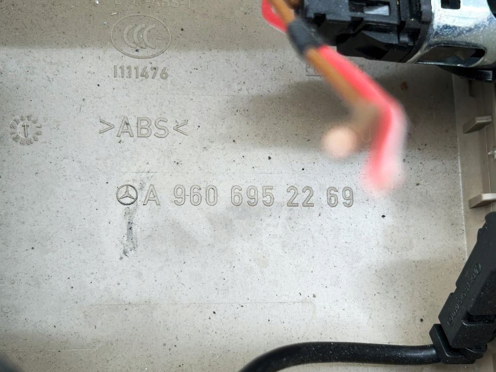 фото №5, Кришка роз'єм прикурювача mercedes actros mp4 a9606952269