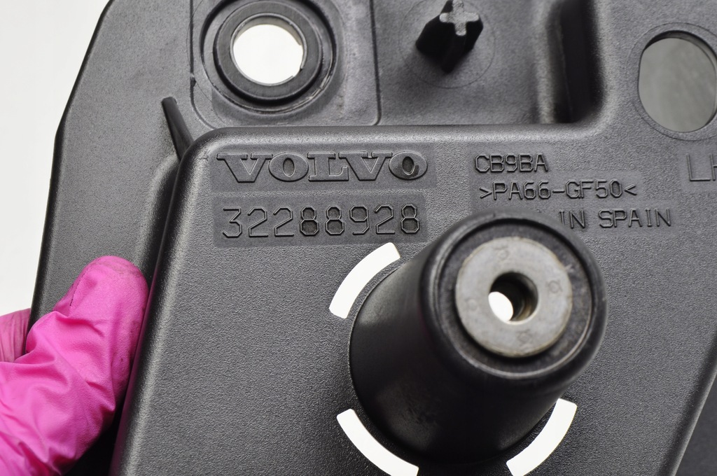фото №8, Volvo xc60 ii кронштейн крыла 32288928 левая