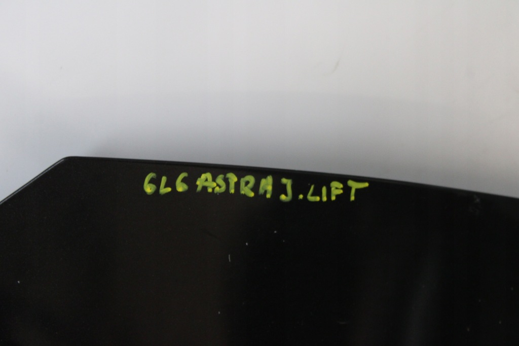 Капот крышка двигателя opel astra iv j 2009r- z22c - код лакокрасочного покрытия с Разборки