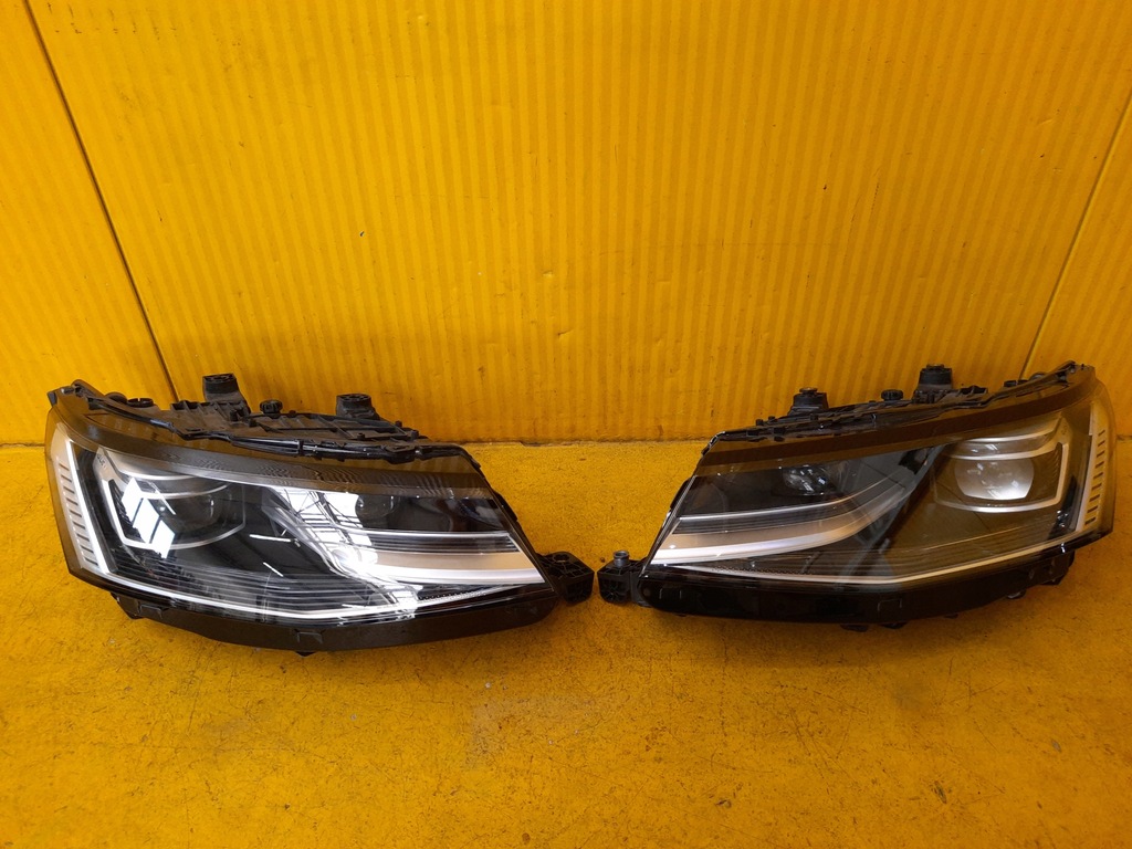 фото №1, Vw t7 transporter лампа левая правая комплект