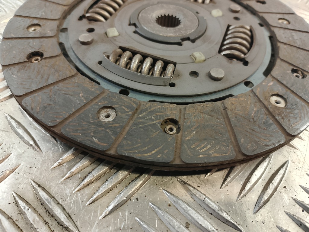 Купити Komletne зчеплення колесо маховик диск притиск fiat albea 1.4 b