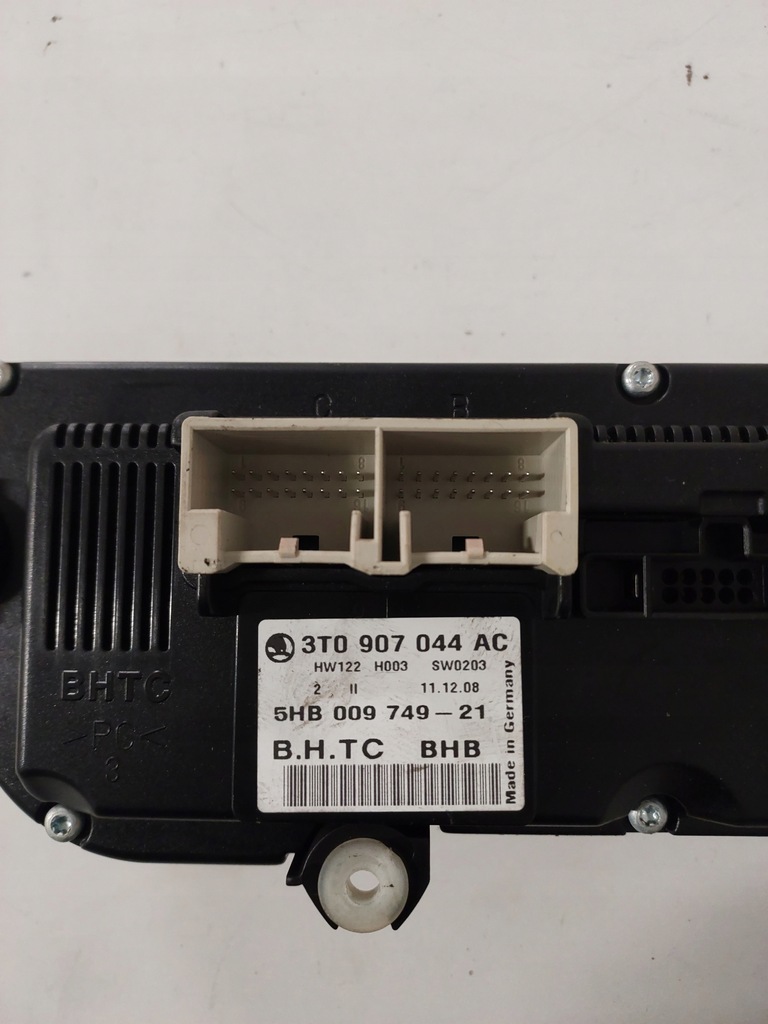 фото №7, Панель кондиционера skoda superb octavia 3t0907044ac