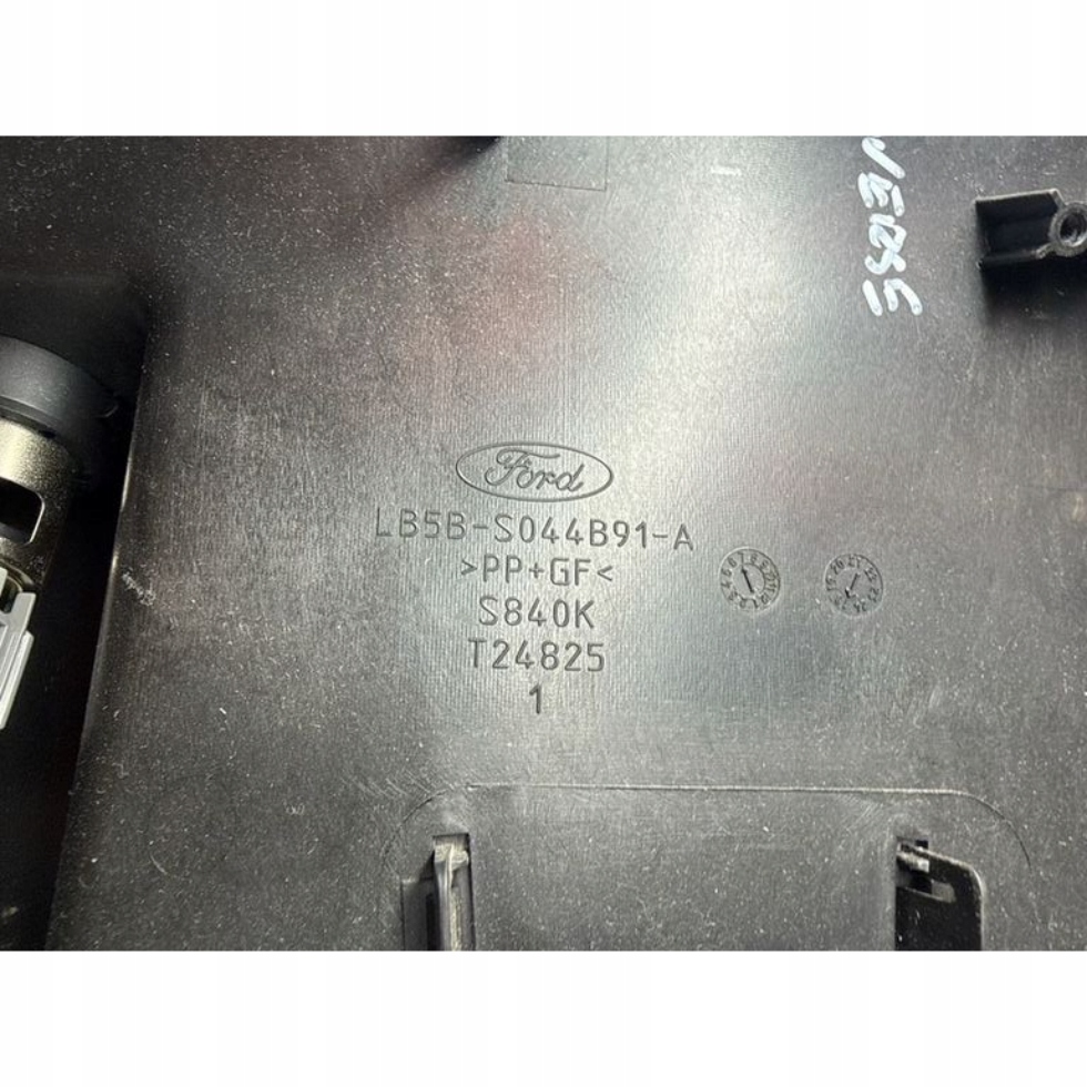 Роз'єм прикурювача передні ford explorer vi lb5bs044b91a Зі Шроту